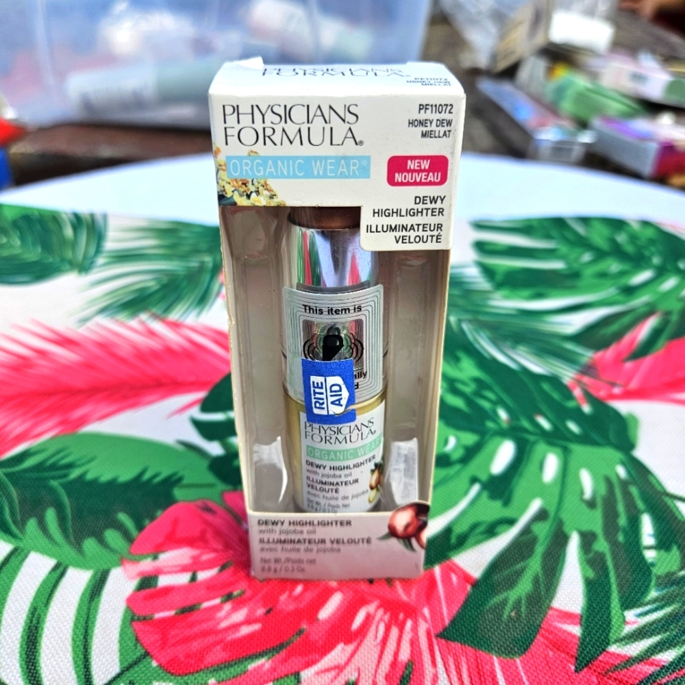 Physicians Formula Organic Wear IIlluminator Honey Dew